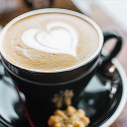 两个男生做酿酿酱酱的视频，两个男生做酿酿酱酱的视频是真的吗